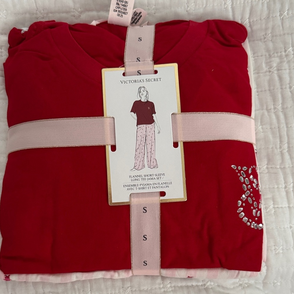 Victoria's Secret Red Flannel Sleep Set